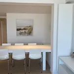 In With Ocean Views Apartmán