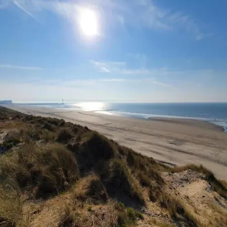 Apartment In With Ocean Views