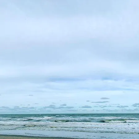 In With Ocean Views Apartment